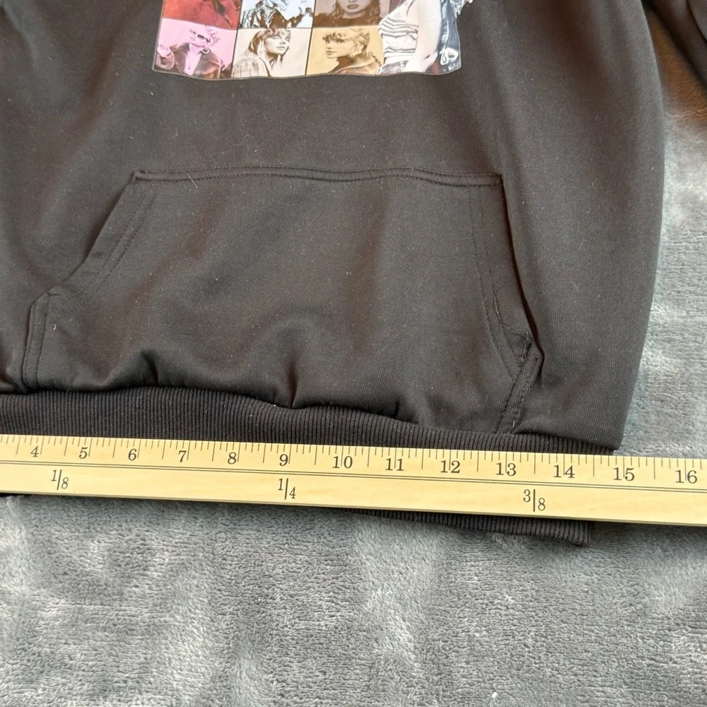 Taylor Swift‎ The Eras Tour Hoodie Size 9/10 Kids Black